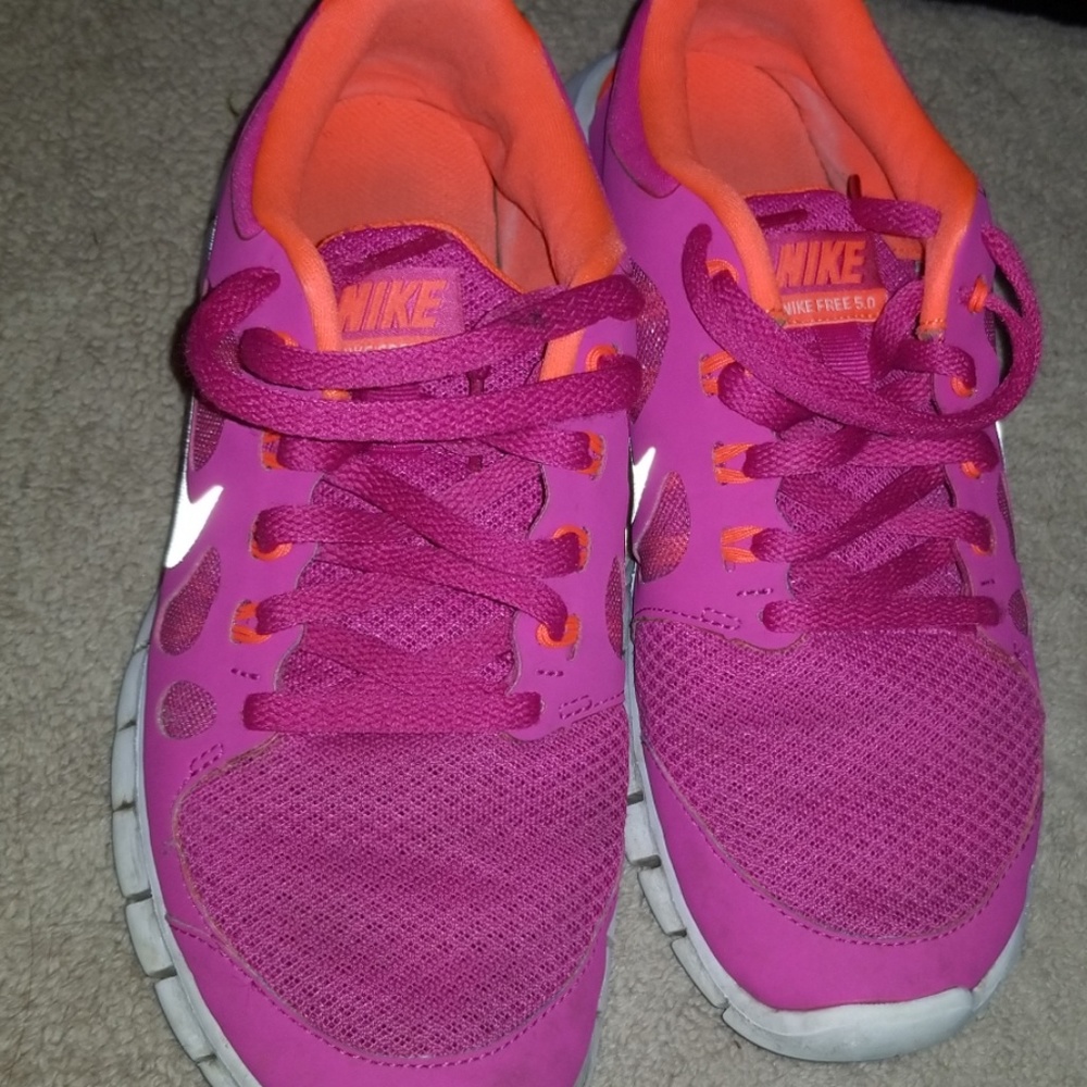 Shoes - Picture 3 of 6